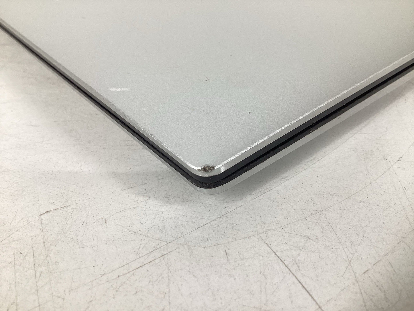 Dell XPS 15 9500 (i7-10750H @2.60GHz, 16GB RAM, 512GB NVMe, GTX 1650 Ti) *Read