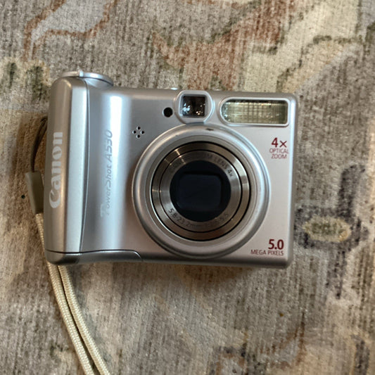 Tips for Recycling Digital Cameras: Data & Accessories